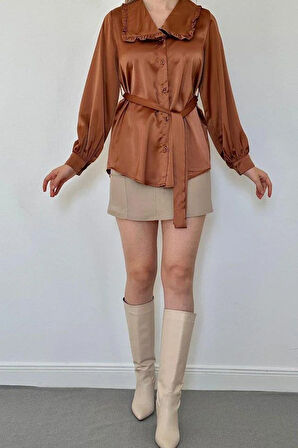 Kahverengi Yakası Fırfırlı Kuşaklı Saten Gömlek