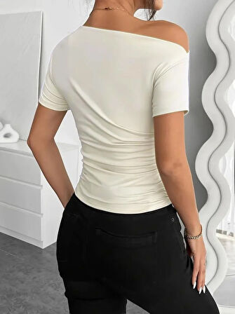 Kadın Kısa Kollu Tek Omuzu Açık Büzgülü Viskon Bluz