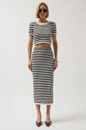 Çizgili Midi Dokulu Etek