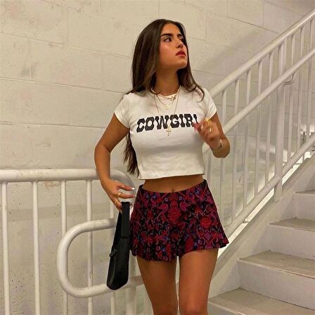 Cowgirl Baskılı Beyaz Crop