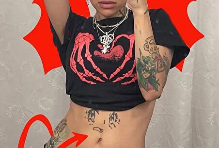 Gothic Skull And Heart Baskılı Siyah Crop 
