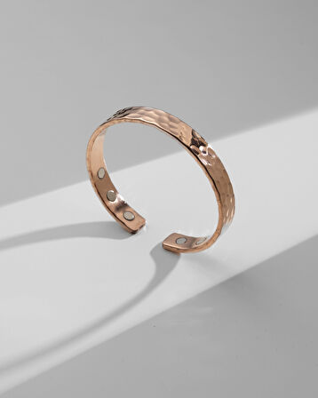 Parlak Dövme Desenli Manyetik Bakır Bilezik