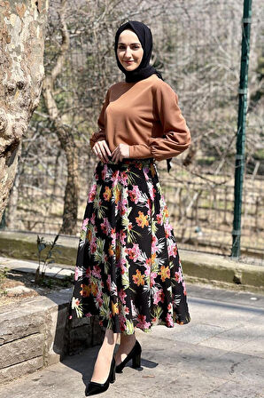 Moda Çizgi Etek