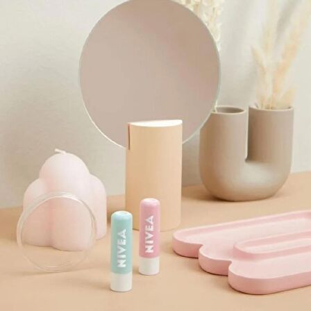 Nivea Dudak Peelingi Lipstick Kuşburnu Yağı