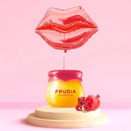 Frudia Nemlendirici Dudak Balmı Nar 10 gr