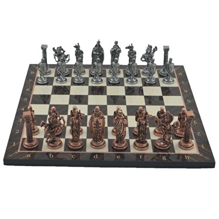 GiftHome Büyük Boy Metal İNGİLİZ Satranç Takımı Antik ve Katlanır Ceviz Desenli MDF Satranç Tahtası (43X43 cm.)