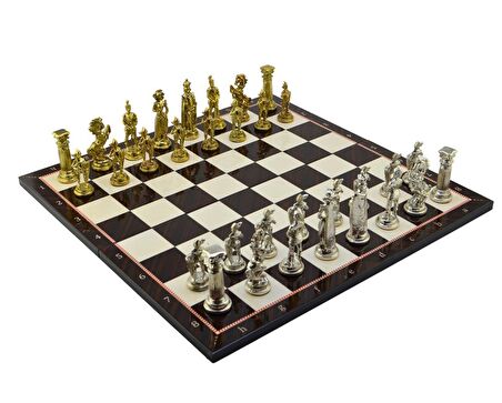 GiftHome Battal Boy Metal İNGİLİZ Satranç Takımı Parlak ve Katlanır Ceviz Desenli MDF Satranç Tahtası (43X43 cm.)