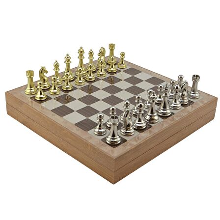 GiftHome Metal KLASİK Satranç Takımı Parlak ve Rustik Desenli MDF Sandıklı Satranç Tahtası (36X36X6 cm.)