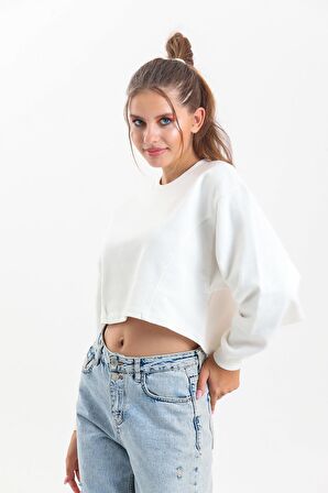 Ekru Oversize Crop Sweatshirt