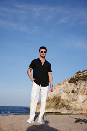 Siyah Renk Dokulu Kısa Kol Erkek Gömlek