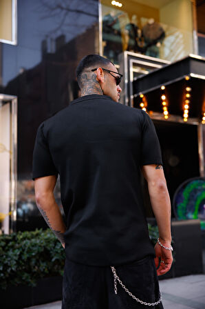 Siyah Renk Detaylı Kısa Kol Triko Gömlek