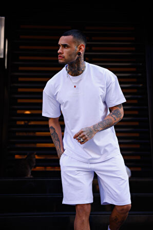 Beyaz Renk Bisiklet Yaka Şort Tişört Takım