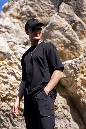 Erkek Siyah Renk Oversize Baskısız Basic Tişört