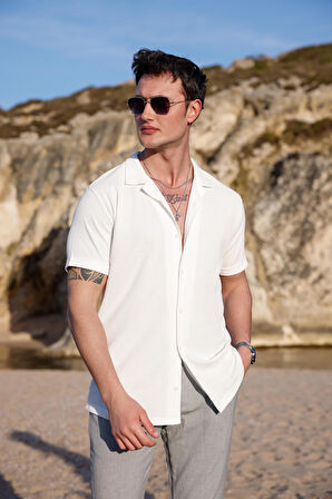 Erkek Beyaz Renk Burgu Desen Kısa Kol Gömlek