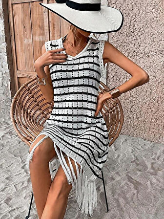 Kadın Kolsuz V Yaka Eteği Püsküllü çizgi Desen Triko Elbise