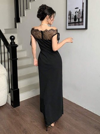 Kadın Göğüs Ve Yakası Dantel Detaylı Kayık Yaka Görünümlü Uzun Ithal Krep Elbise
