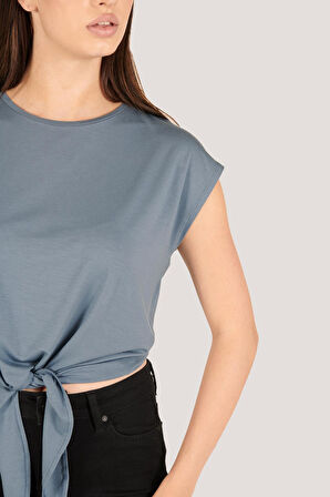 P-004933 - Kadın Basic Önden Bağlamalı Kısa Kollu Örme T-Shirt - GRİ MAVİ
