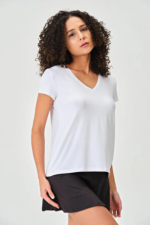 P-004954 - Kadın V Yaka Kısa Kollu Örme T-Shirt - OPTİK BEYAZ