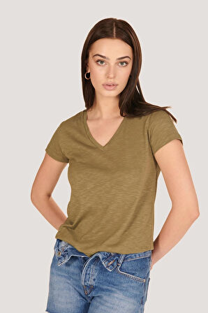 P-004954 - Kadın V Yaka Kısa Kollu Örme T-Shirt - HAKİ YEŞİL