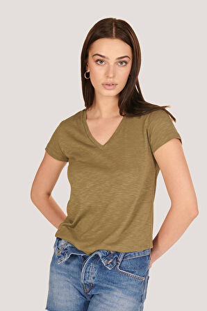P-004954 - Kadın V Yaka Kısa Kollu Örme T-Shirt - HAKİ YEŞİL