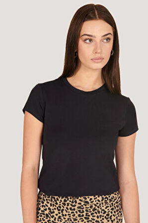 P-004953 - Kadın Sıfır Yaka Kısa Kollu Örme T-shirt - SİYAH
