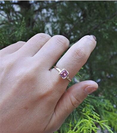 PEMBE KUVARS  -AK1122