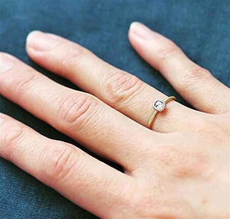 MACAR KRALİYET AİLESİ PIRLANTA DÜĞÜN YÜZÜK- AK1170