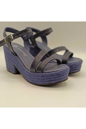 Lonna Lacivert Deri Dolgu Topuk Sandalet