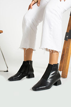 Lennon Lastik Detay Kadın Düz Siyah Bot