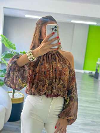 Şal Desenli Omuz Detaylı Bluz