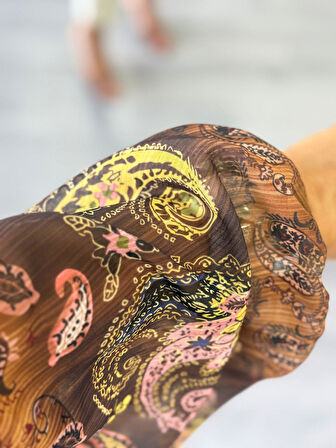 Şal Desenli Omuz Detaylı Bluz