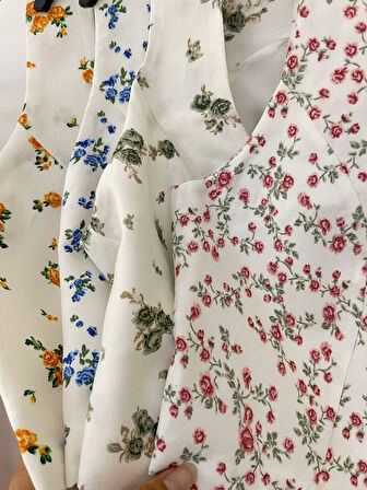 Çiçek Desenli Yelek