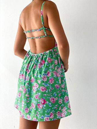 Çiçek Desenli Elbise