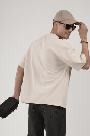 Bisiklet Yaka Taşlı Logo Detaylı Oversize Kalıp Erkek Tişört
