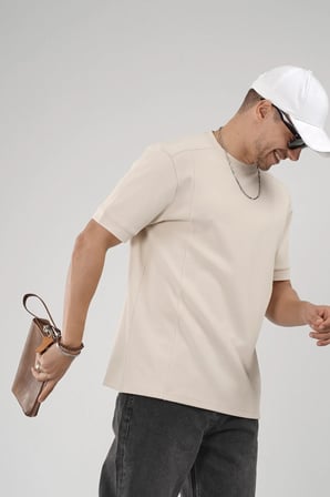 Regular Kalıp Çımalı Kol Manşetli Düz Basic Tişört