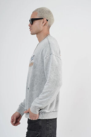 Bisiklet Yaka Yıkamalı Aplikeli Oversize Kalıp Sweatshirt