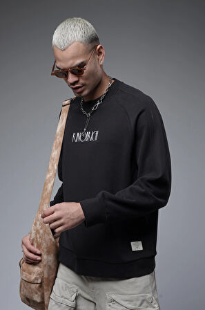 Ribanalı Yaka Reglan Kol Baskılı Oversize Kalıp Sweat