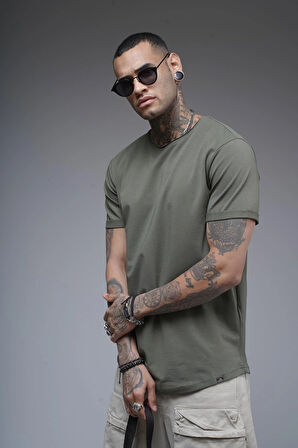 Pis Yaka Kolu Katlamalı Regular Kalıp Düz Basic Erkek Tişört