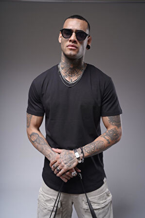 V Yaka Düz Basic Regular Kalıp Erkek Tişört