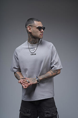 Kabaran Baskılı Reglan Kol Oversize Kalıp Tişört