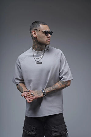 Kabaran Baskılı Reglan Kol Oversize Kalıp Tişört