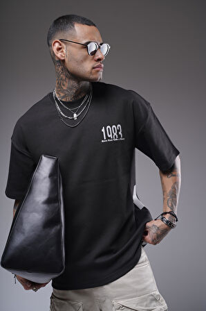 Oversize Kalıp 1983 Yazılı Baskılı Unisex Tişört