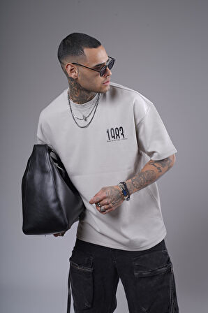 Oversize Kalıp 1983 Yazılı Baskılı Unisex Tişört