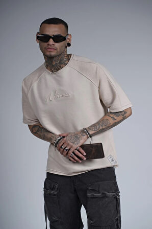 Kabartma Baskılı Garni Detaylı Reglan Kol Oversize Kalıp Unisex Tişört