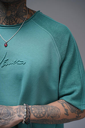 Kabartma Baskılı Garni Detaylı Reglan Kol Oversize Kalıp Unisex Tişört