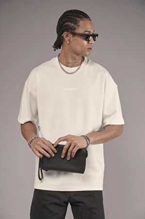 Sırtı Etnik Desenli Baskılı Oversize Kalıp Tişört