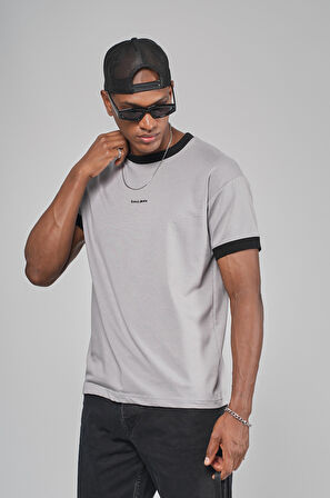 Yaka Kol Bandı Ribanalı Yarım Oversize Kalıp Tişört