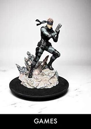 METAL GEAR SOLİD Snake