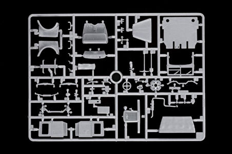 Italeri 2808S 1/48 Ölçek, Opel Blitz Tankwagen Kfz. 385 Askeri Tanker, Plastik Model kiti