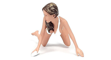 American Diorama AD76263 1/18 Ölçek, Araba Yıkayan Bikinili Kız (Jenny) Sergilemeye Hazır Plastik Figürü Sergilemeye Hazır Plas